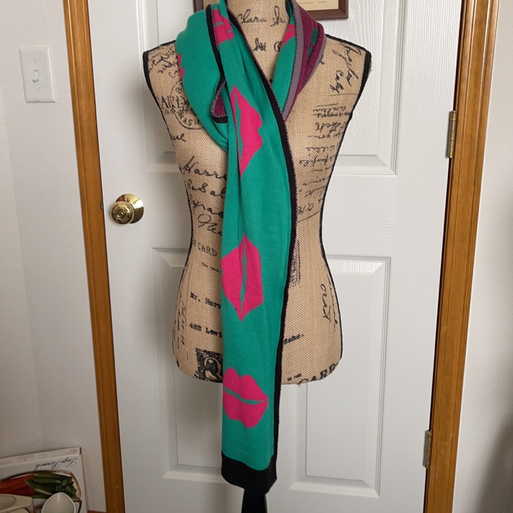 Scarf - Picture 3 of 5